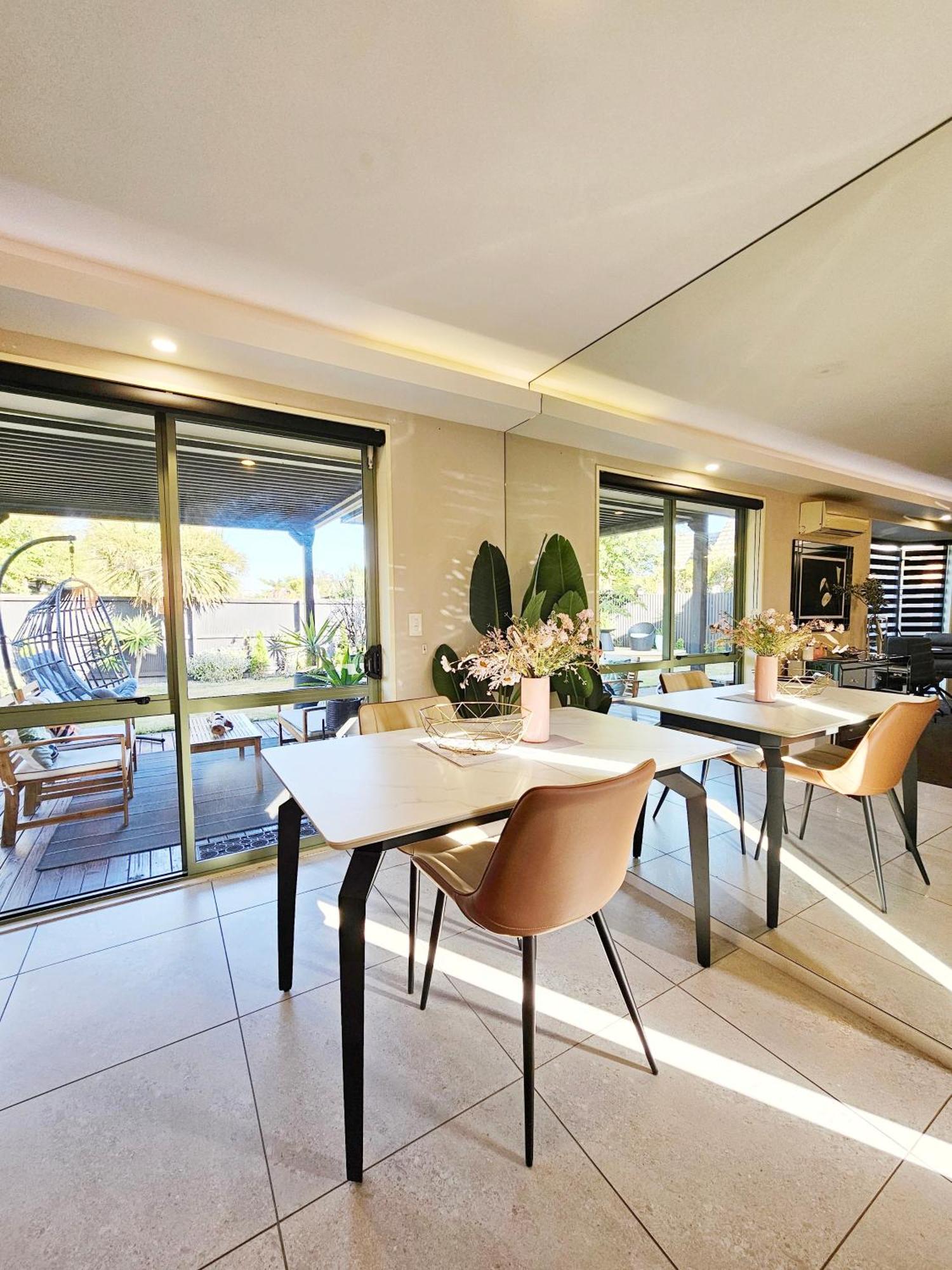 Golden Pearl Bed & Breakfast Christchurch Exterior photo